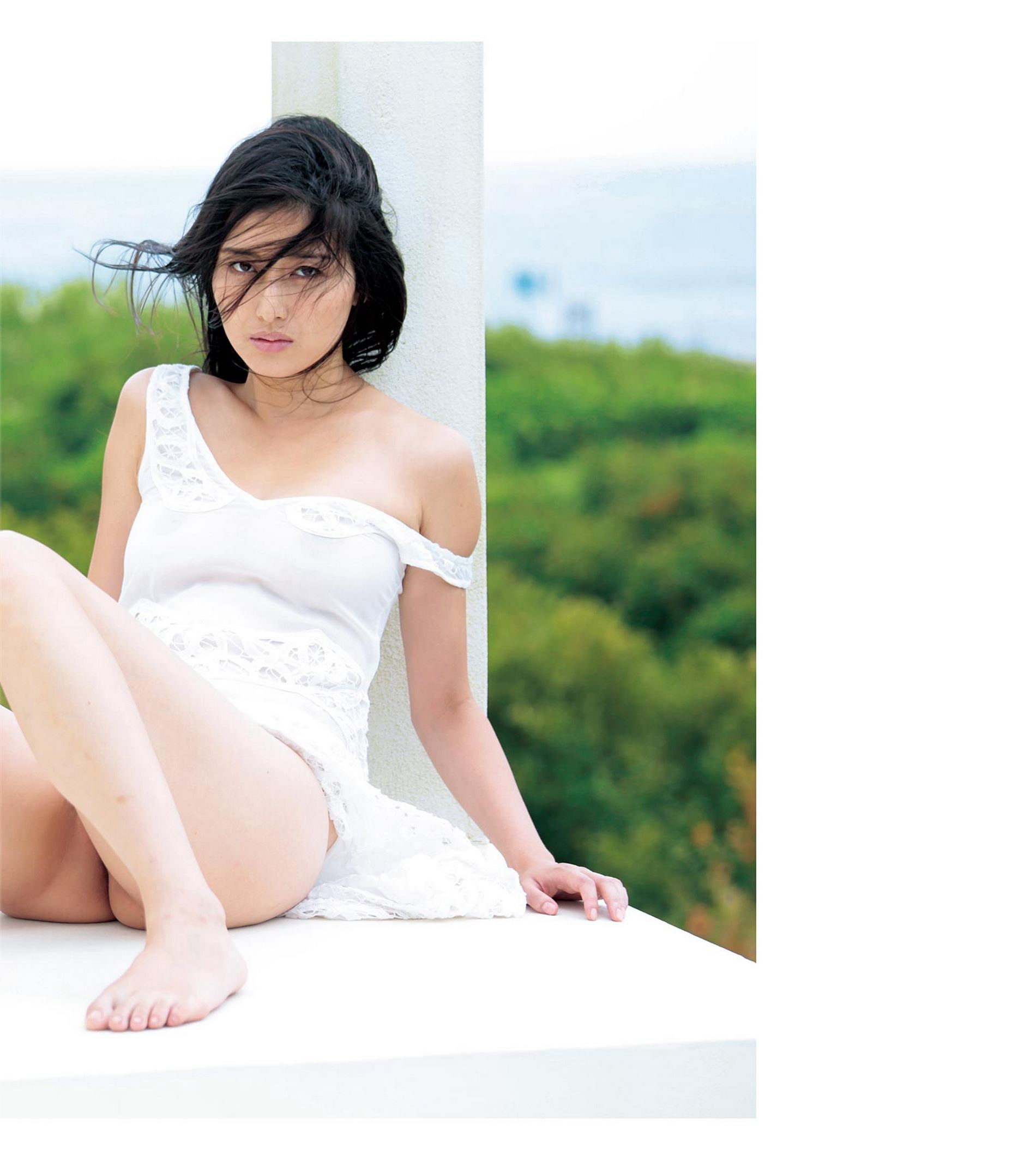 橋本マナミ写真集 『MANAMI BY KISHIN』(2014.12.08)